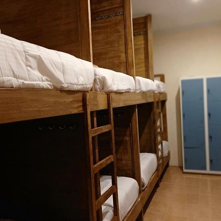 Happy Penida Hostel Toyapakeh ภายนอก รูปภาพ
